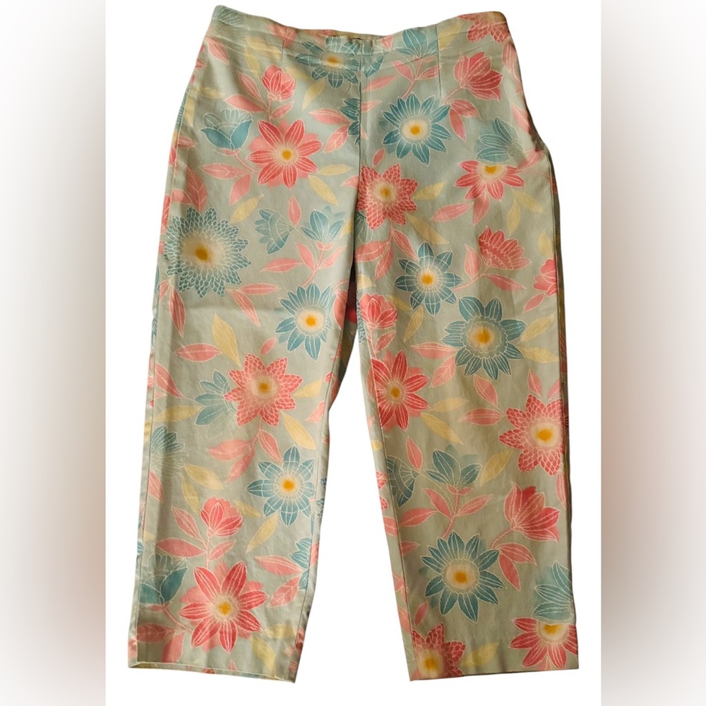 Talbots cropped pants size 10 floral vacation travel tropical comfortable capris